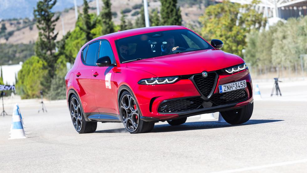 Alfa Romeo Junior και Tonale: Οι δύο πρωταθλητές του Elk Test στα SUV!